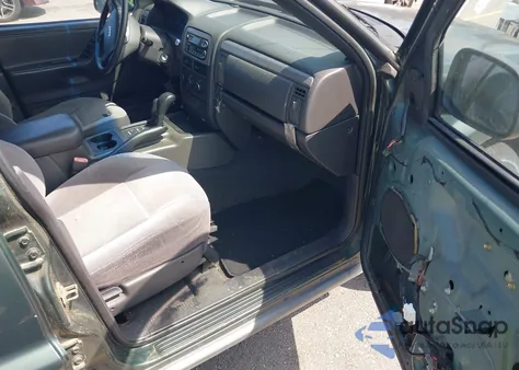 2001 Jeep Grand Cherokee Laredo z USA, uszkodzony, nr VIN 1J4GW48S61C573943